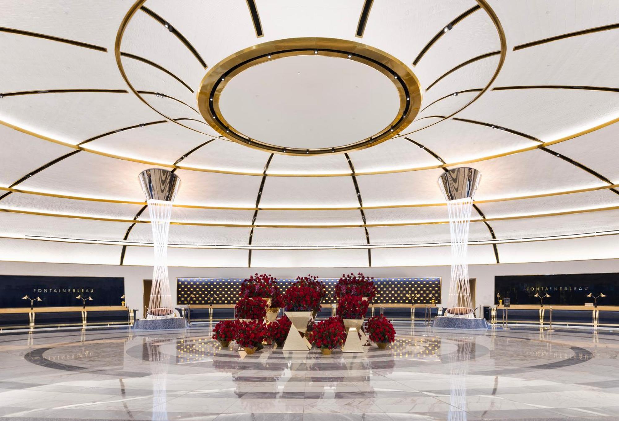 Fontainebleau Las Vegas Exterior foto The lobby of the hotel